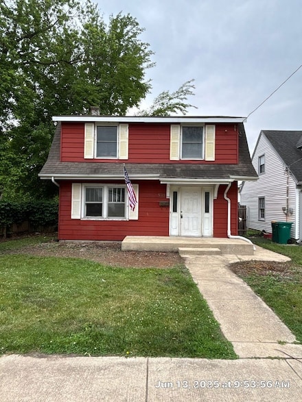 559 E 13th St, Lockport, IL 60441