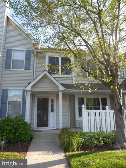 502 Oswego Ct Unit 502, Mount Laurel, NJ 08054