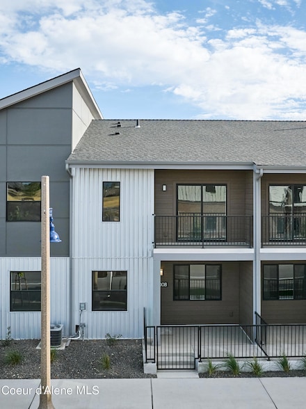 1008 E 4th Ave Unit 104, Post Falls, ID 83854