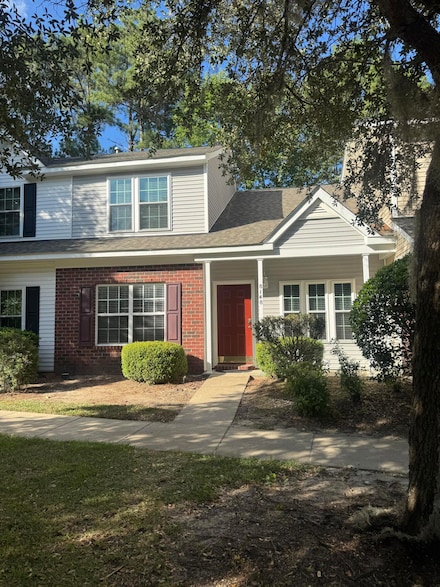 8148 Shadow Oak Dr, Charleston, SC 29406