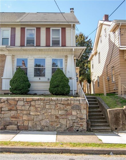 168 S Front St, Coplay, PA 18037