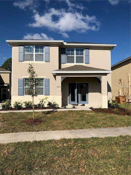 1625 Pham Dr, Port Orange, FL 32129