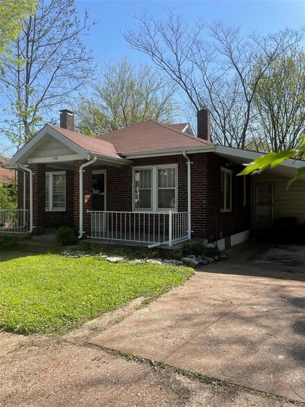 116 Lawrence Ave, Saint Louis, MO 63135