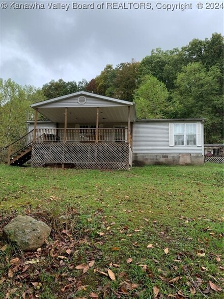 1403 Ossia Rd, Duck, WV 25063