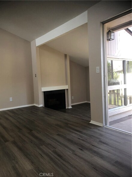 16872 Pacific Coast Hwy Unit 204, Huntington Beach, CA 92649