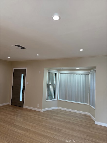 5917 Hesperia Ave, Encino, CA 91316