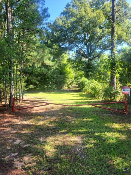 3371 Sugar Hill Rd Unit County Line Rd, Unadilla, GA 31091