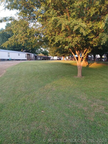 421897 E 1162 Rd, Eufaula, OK 74432