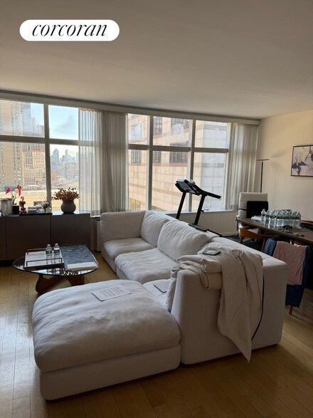 160 W 66th St Unit 17F, New York, NY 10023