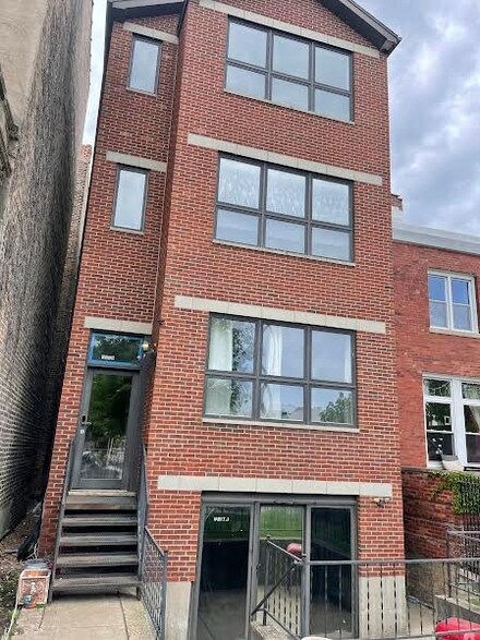 5516 S Indiana Ave Unit 4, Chicago, IL 60637