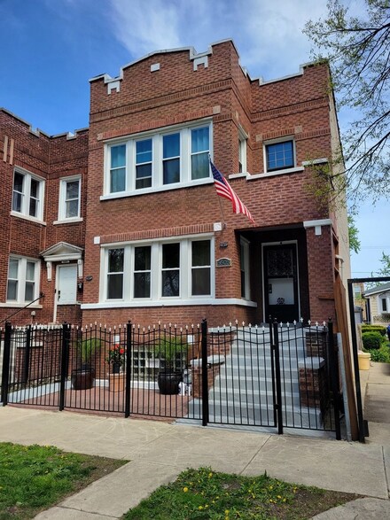5603 S Loomis Blvd, Chicago, IL 60636