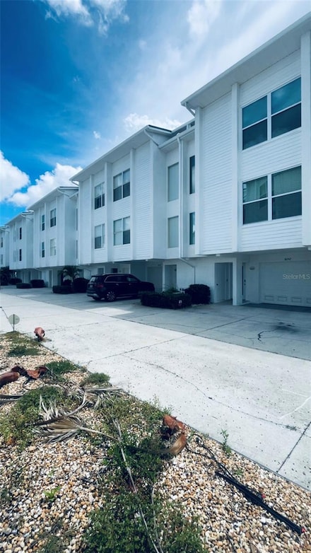 8238 Harborside Cir, Englewood, FL 34224