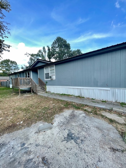 23349 Hedge Ln, Porter, TX 77365