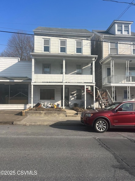 1035 W Walnut St, Coal Township, PA 17866