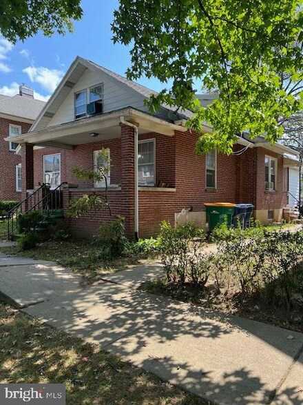 2338 Spring St, Reading, PA 19609