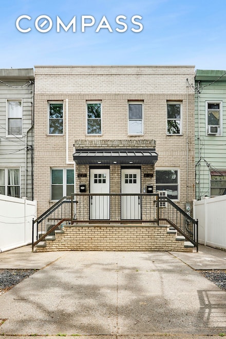 41-05 20th Ave, Astoria, NY 11105