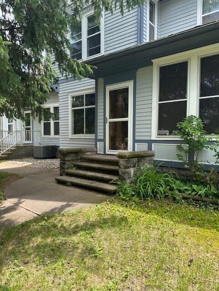 300 S Pine St, Weyauwega, WI 54983