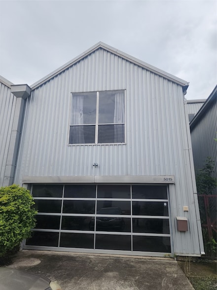 5015 Floyd St, Houston, TX 77007