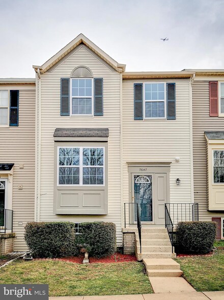7647 Chadds Landing Way, Manassas, VA 20111