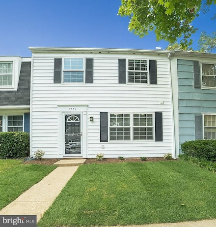 1754 Woodridge Ct, Crofton, MD 21114