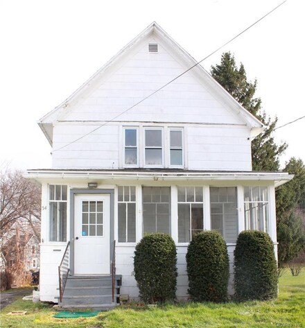 54 Benedict St, Perry, NY 14530
