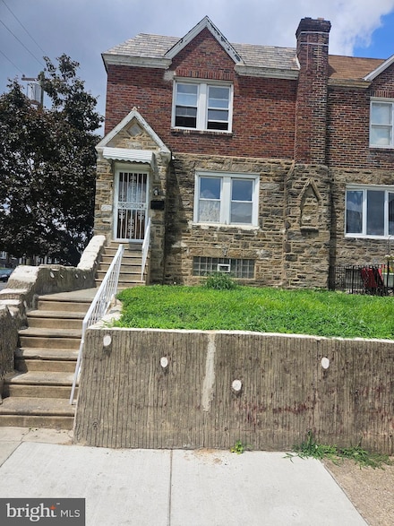 5600 Arbor St, Philadelphia, PA 19120
