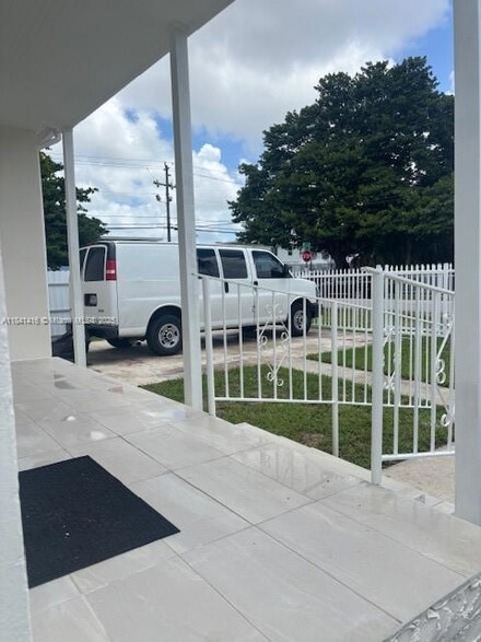 2103 NW 63rd St, Miami, FL 33147