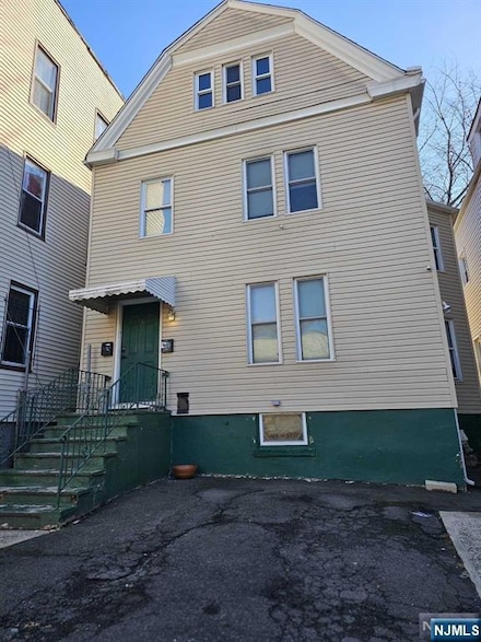 18 Princeton St, East Orange, NJ 07018