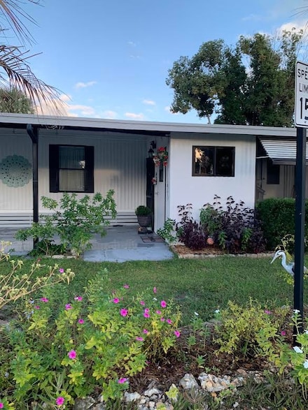 610 South Dr, Wildwood, FL 34785