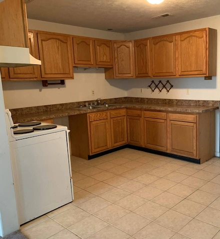 309 E Main St, Pekin, IN 47165