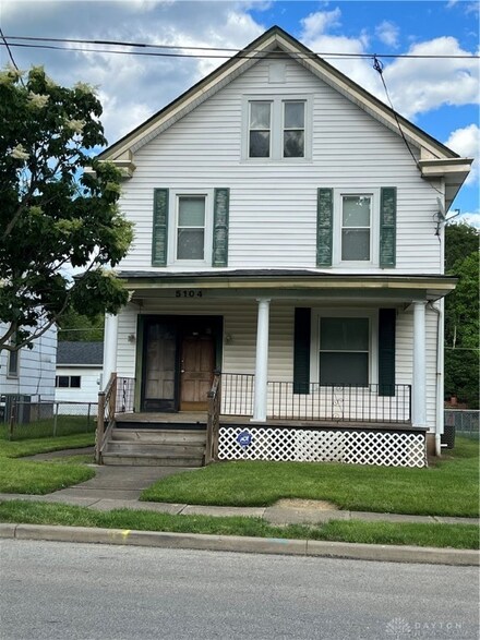 5104 Kenwood Rd, Cincinnati, OH 45227