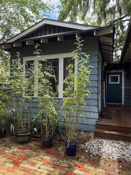 711 NE 5th St Unit studio, Gainesville, FL 32601