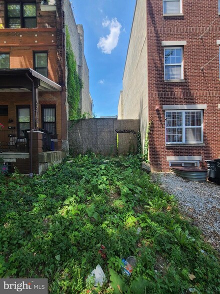 2348 N Park Ave, Philadelphia, PA 19132