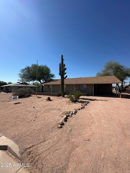 1038 E Hondo Ave, Apache Junction, AZ 85119