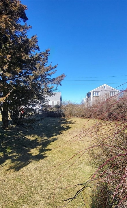 14 Freeman Ave, Sandwich, MA 2563