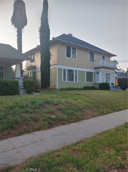 3857 Pine St, Riverside, CA 92501