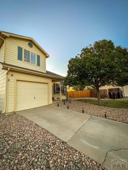 5025 Pioneer Place, Pueblo, CO 81008