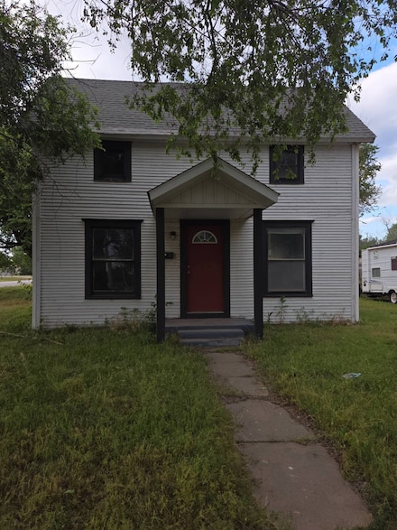 229 W 9th St, Cherokee, OK 73728