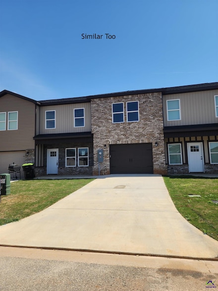 302 Beau Claire Cir, Byron, GA 31008