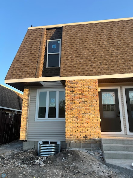 243 12 1 2 Ave E, West Fargo, ND 58078