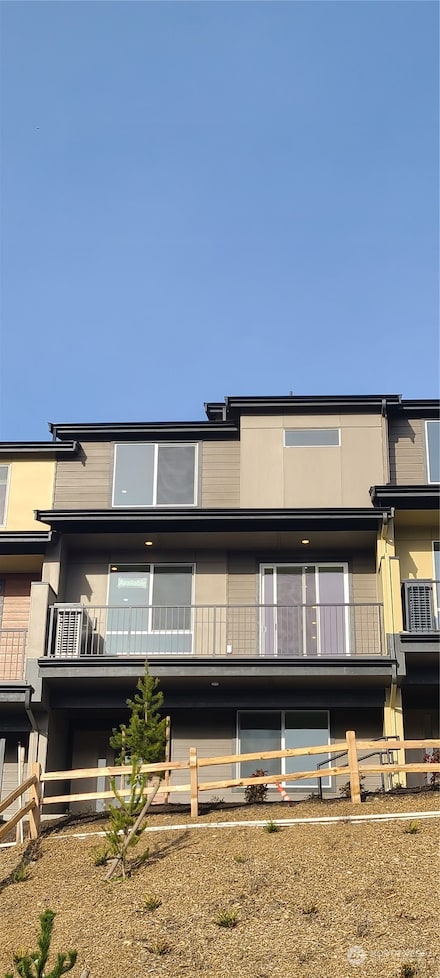 13215 NE 127th Ct Unit B, Kirkland, WA 98034