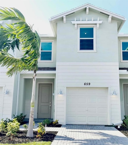 659 SE Lake Falls St, Port Saint Lucie, FL 34984