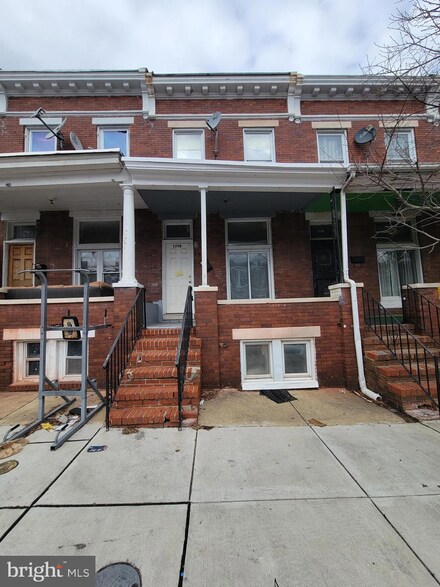 1738 Darley Ave, Baltimore, MD 21213