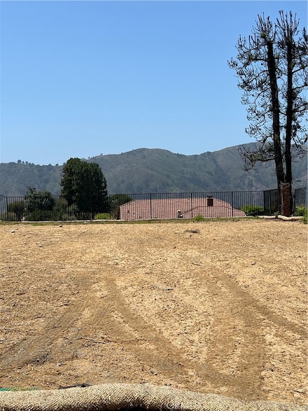 1811 Michael Ln, Pacific Palisades, CA 90272