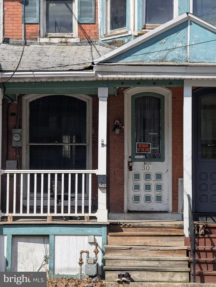 30 N Shamokin St, Shamokin, PA 17872