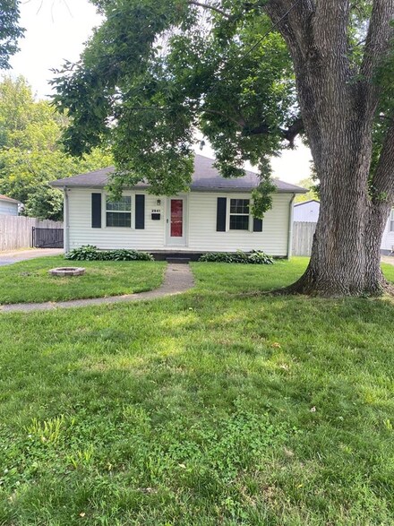 2941 Allen St, Owensboro, KY 42303