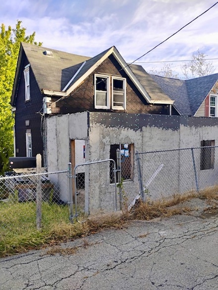 419 Bellvue St, Wall, PA 15148