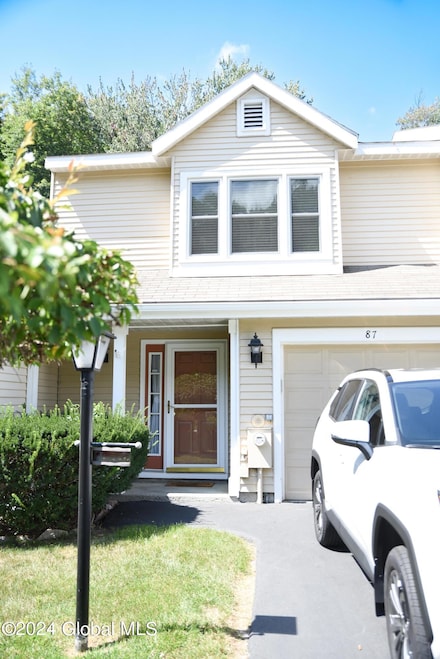 87 Stoney Creek Dr, Clifton Park, NY 12065