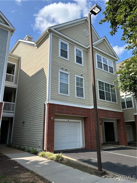 704 Bristol Village Dr Unit 308, Midlothian, VA 23114