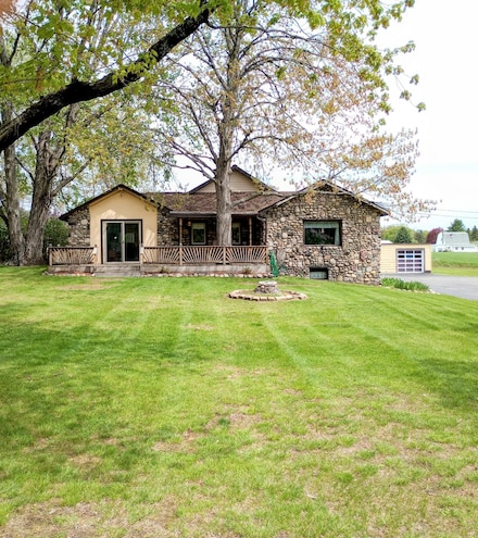 8110 Perry Rd, Houghton Lake, MI 48629